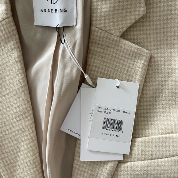 Beautiful cream houndstooth wool blazer by Anine Bing. Brand new never worn. - Picture 2 of 4